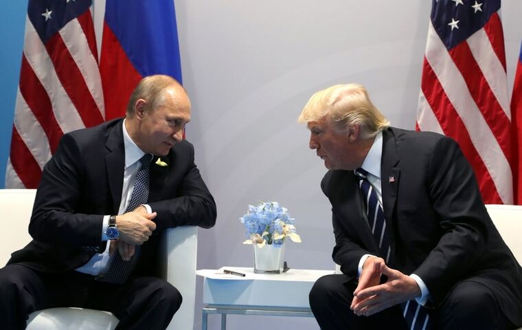 В США раскрыли, что Путин дарил Трампу