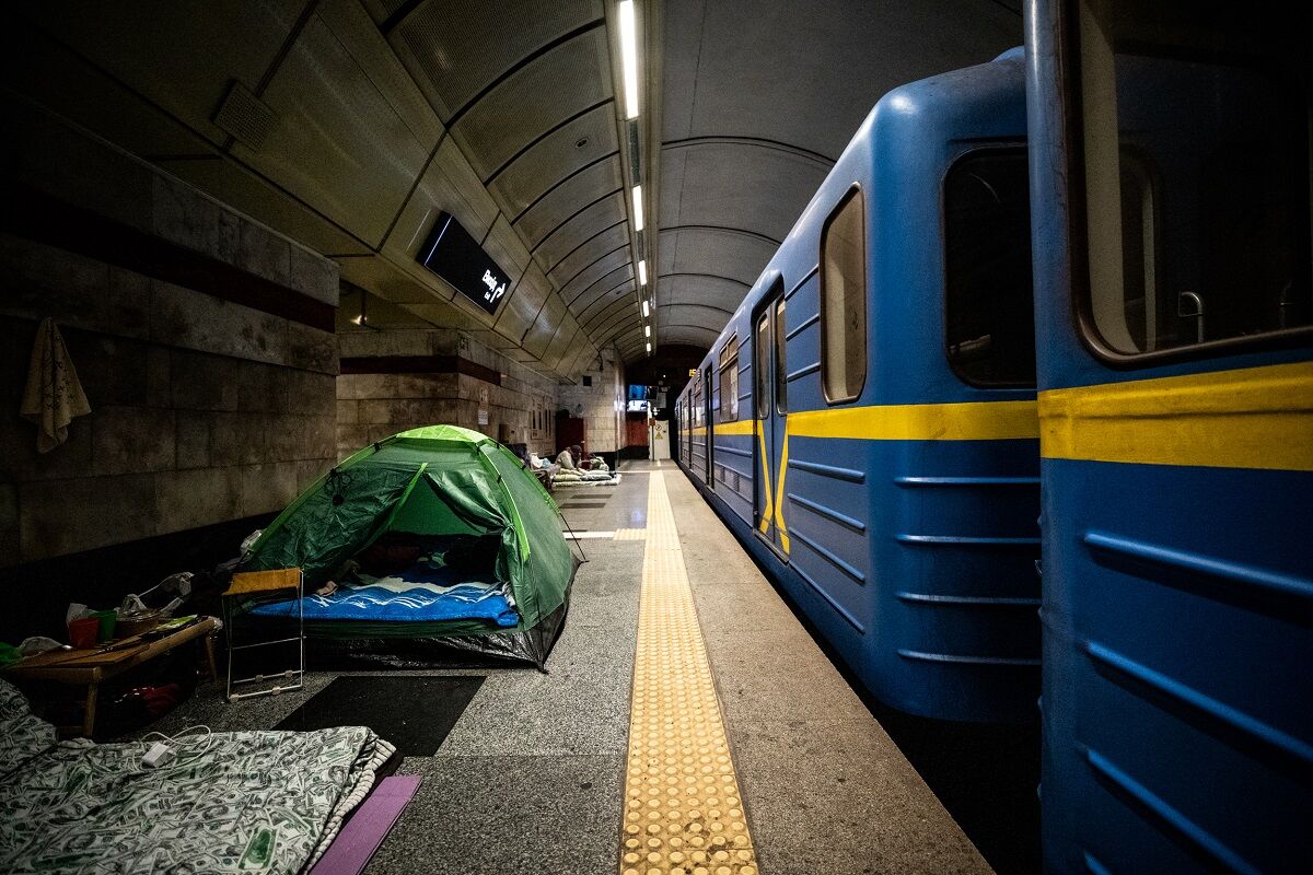 Киевлянам начнут возвращать деньги за проезд в метро: каких пассажиров коснется